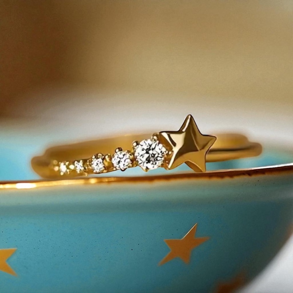 Gold Plated and Sterling Silver Star-Embellished Ring with Cubic Zircons. New. - Picture 4 of 9